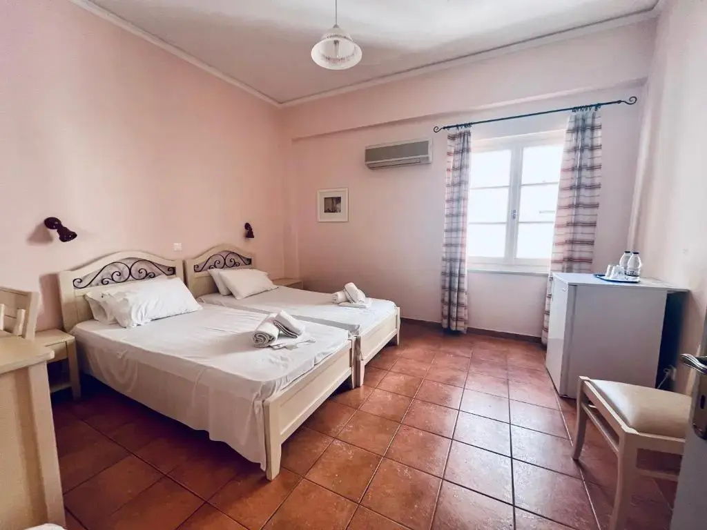 Economy room