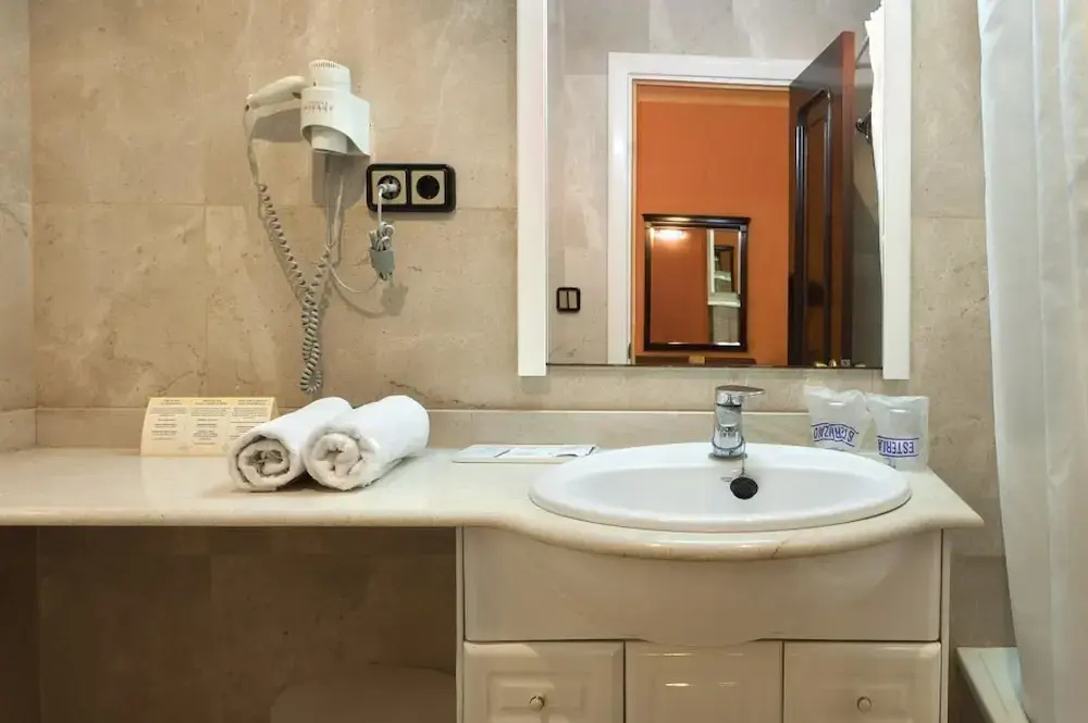 Rovira Hotel - Général