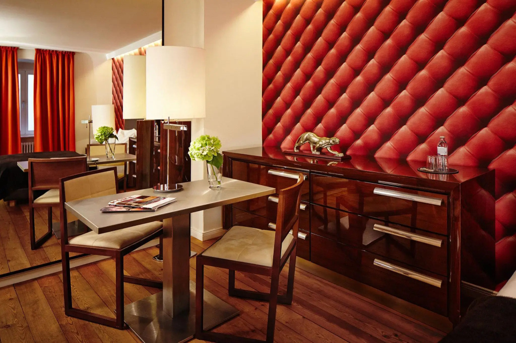 Hotel photo 12