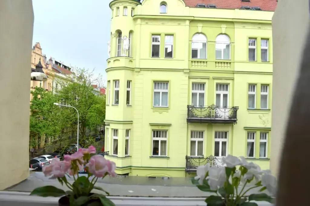 AIRSTAY PRAGUE - 3 BEDROOM residence with SAUNA