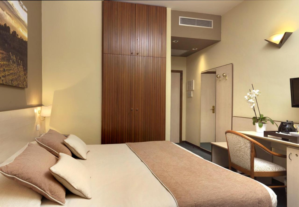 Hotel photo 18