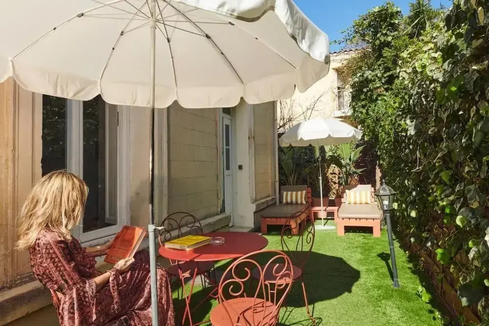 Suite with garden view