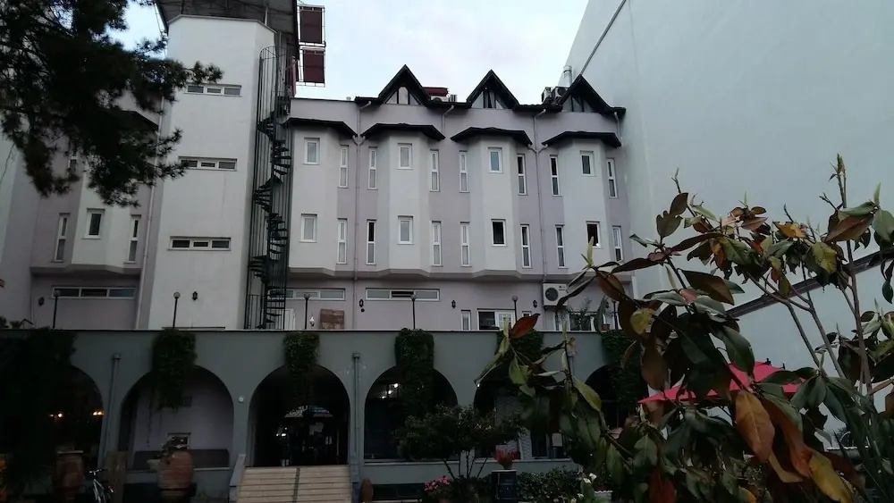 Hotel photo 1