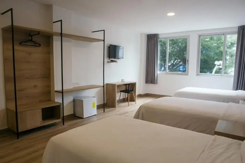 Deluxe Triple room
