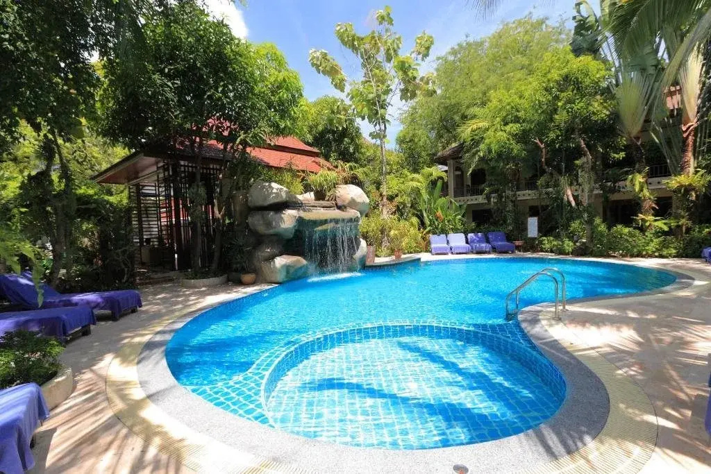 Meet Holiday Hotel - 4