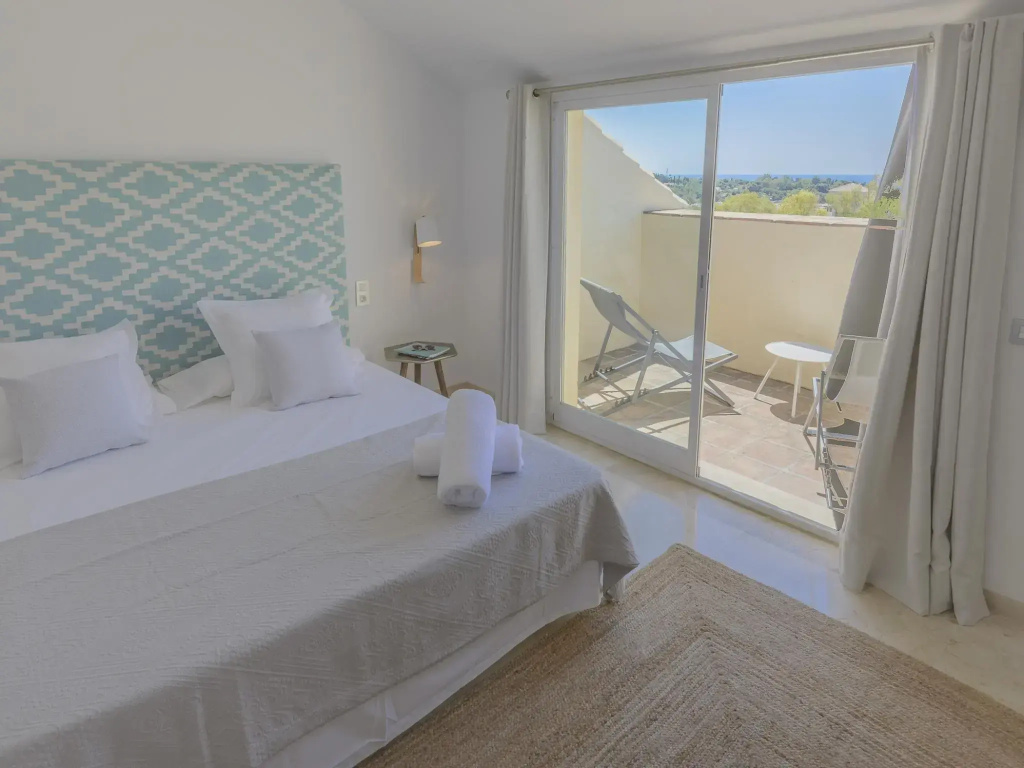 Elegant and bright townhouse · The family Golf getaway ·