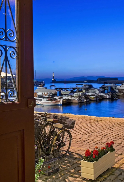Beach & Waterfront