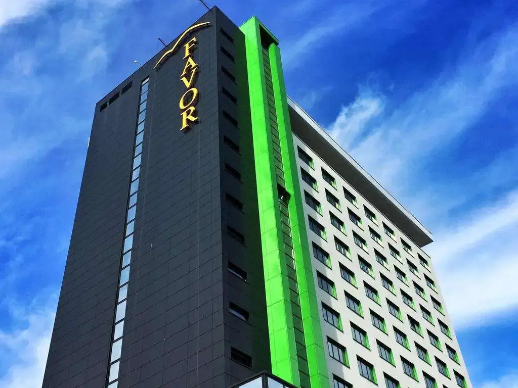 Отель Favor Park — фото