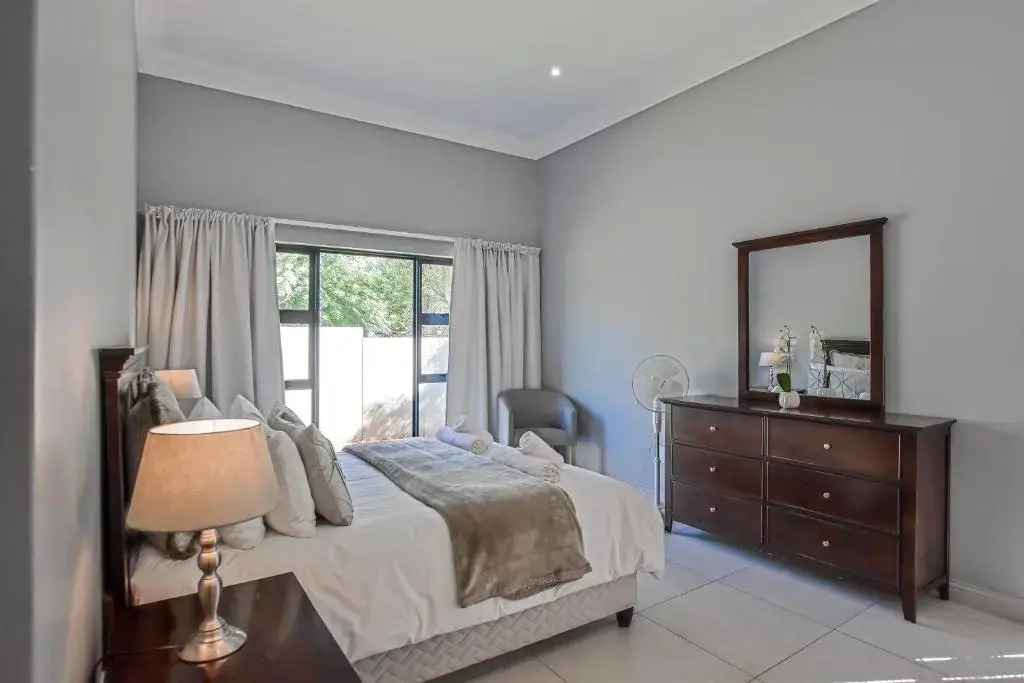 Отель House Lezan, фото 2