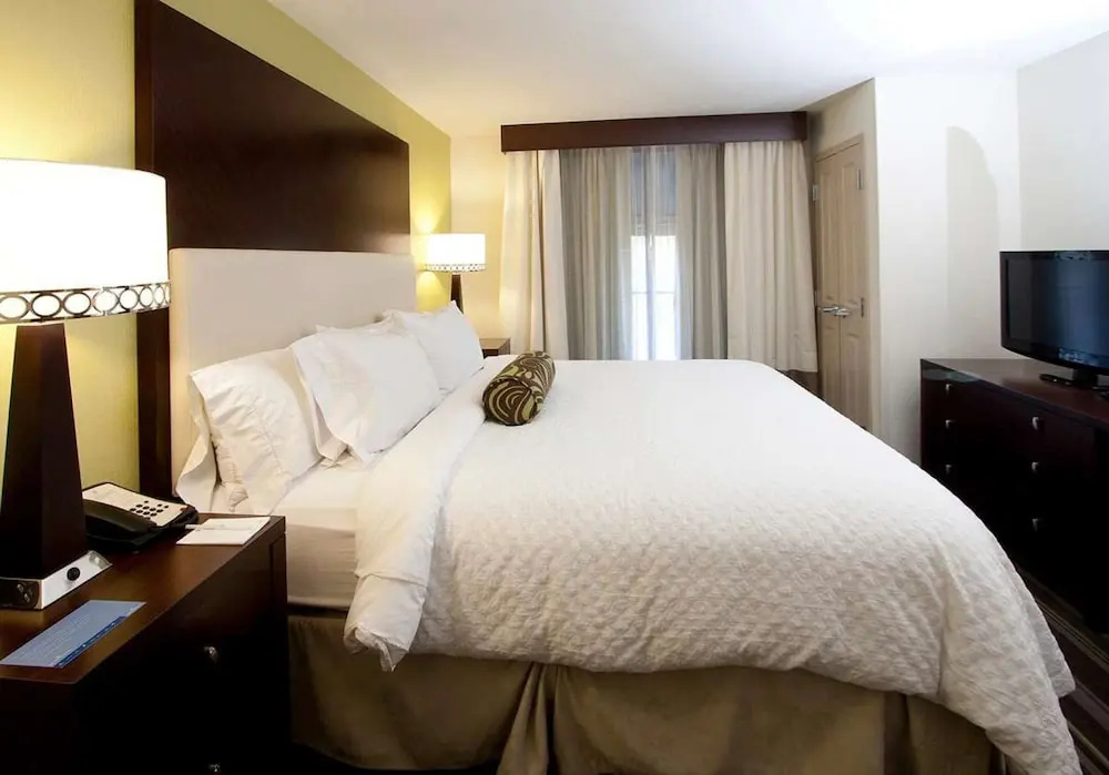 Embassy Suites by Hilton Savannah Airport - Chambres