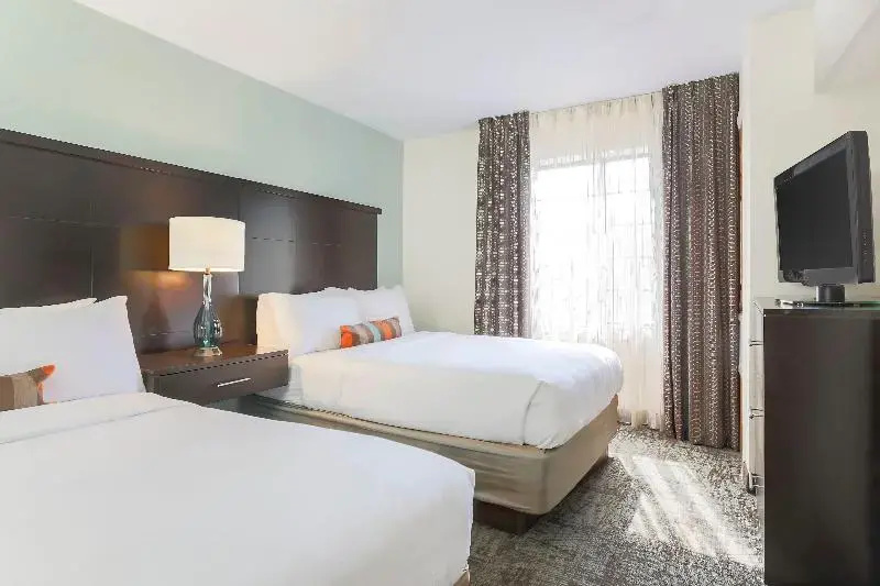 Staybridge Suites Columbus-Dublin by IHG - Chambres