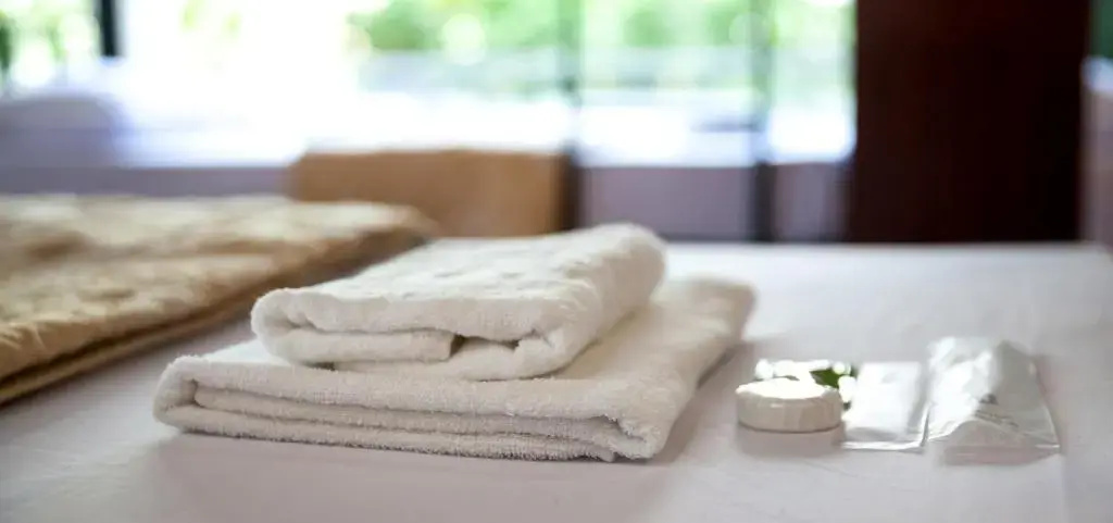 Gieng Ngoc Hotel - Chambres