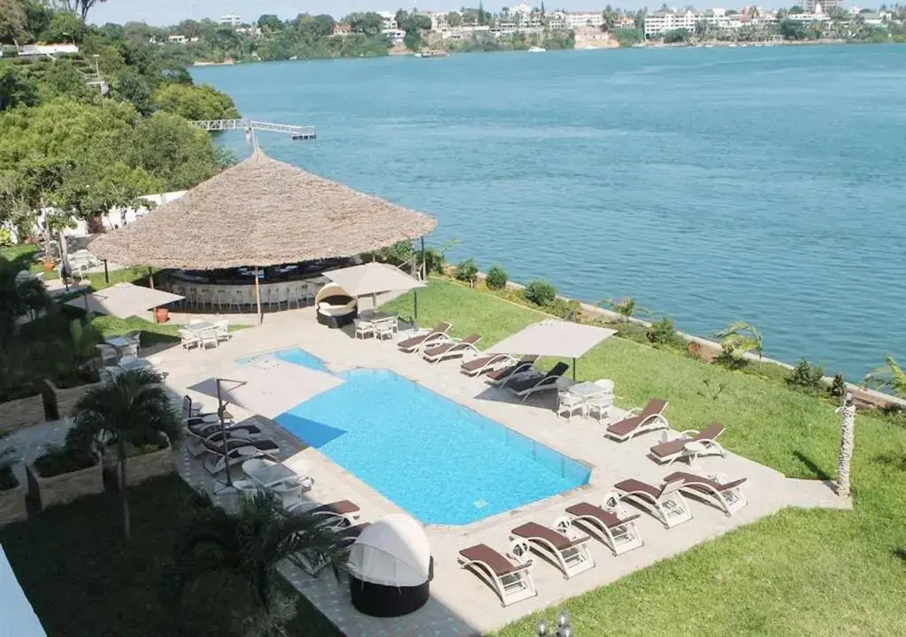 Beach & Waterfront