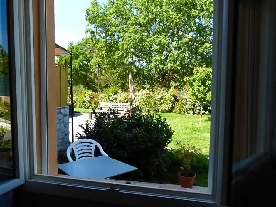 Balcony & Terrace