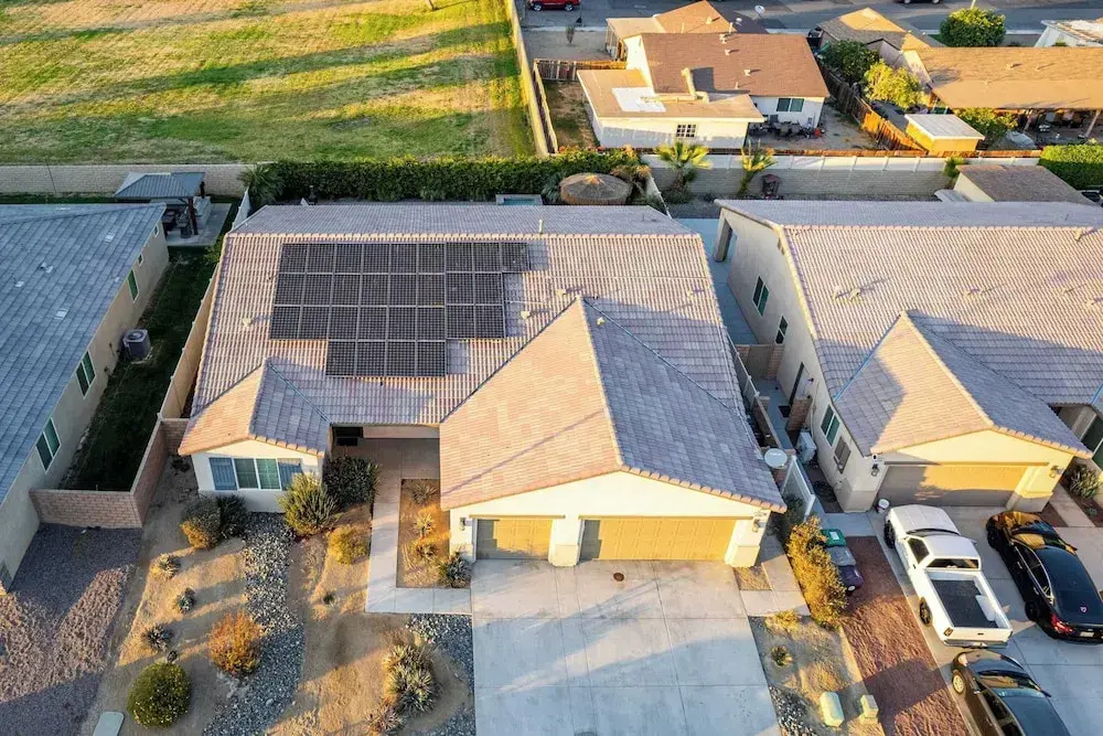 Luxe Indio Stay w/ Pool, Tiki Bar & Fire Pit Near Coachella Longfellow