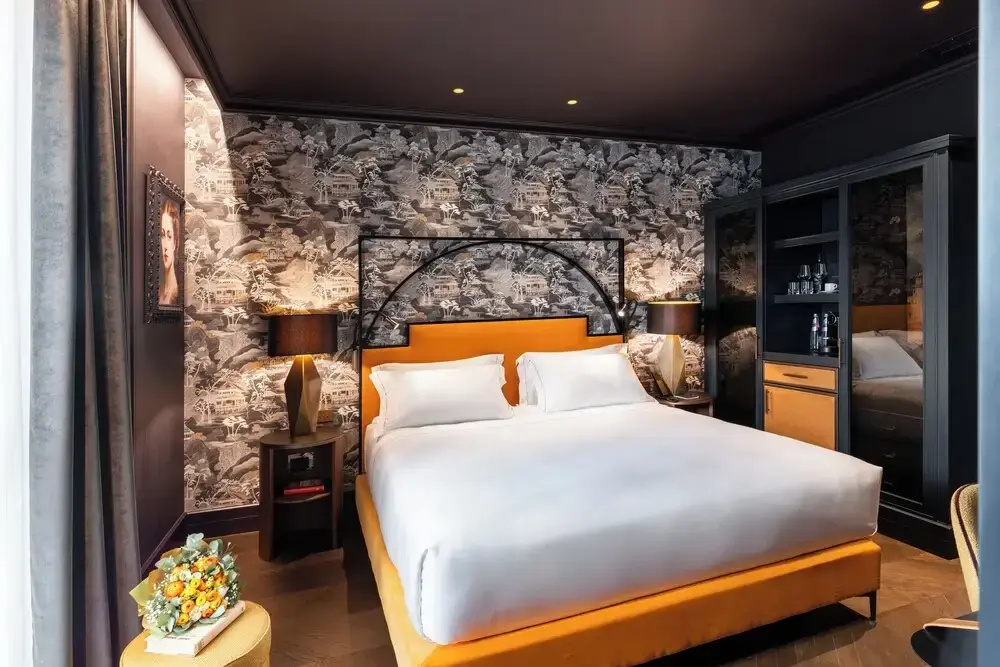 Classic room
