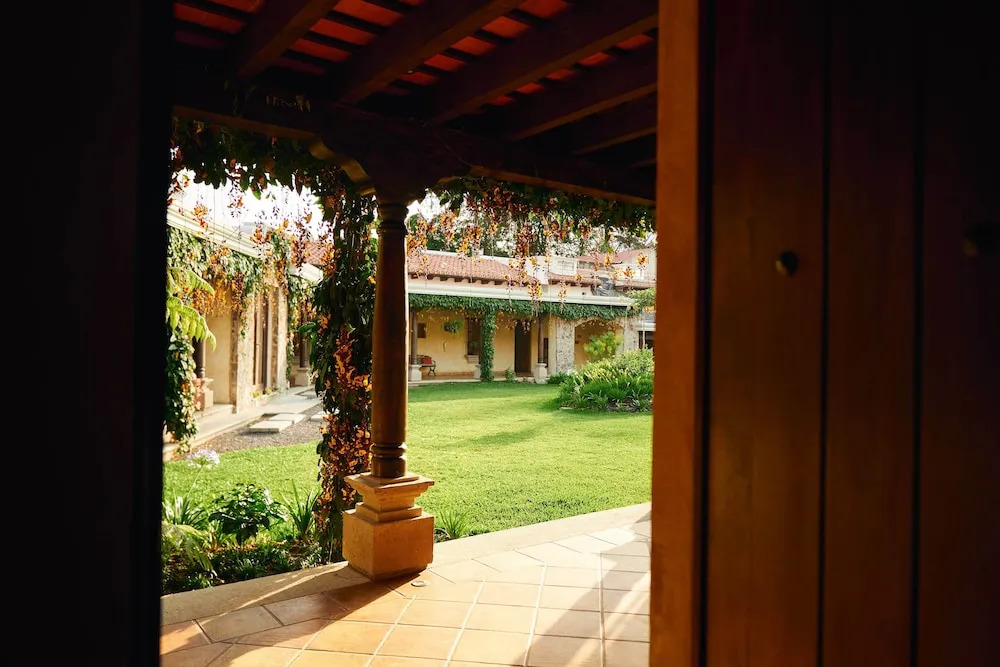 Casa Faustina Boutique Hotel