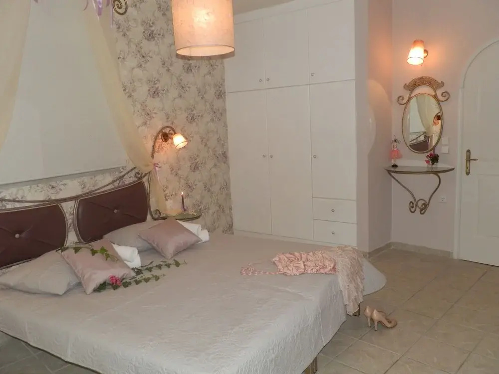 2 Bedrooms Family Apartment