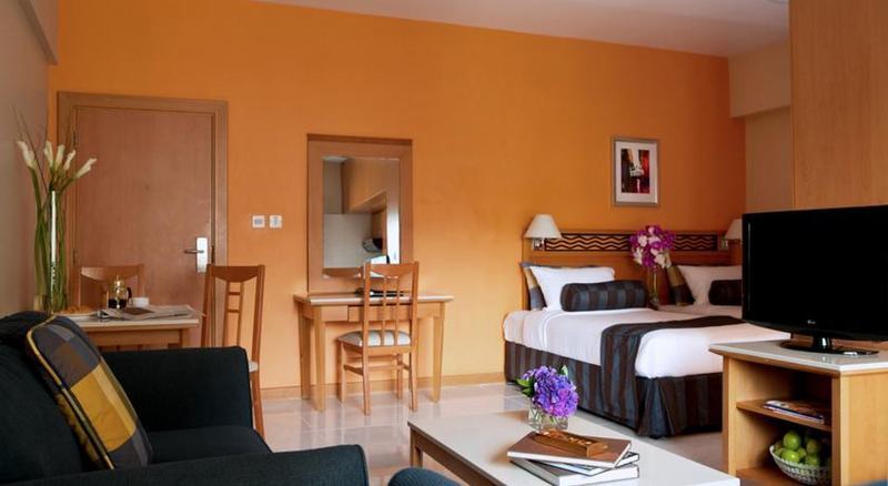 Golden Sands Hotel Apartments