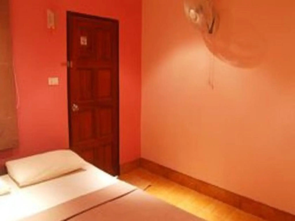 Premier room
