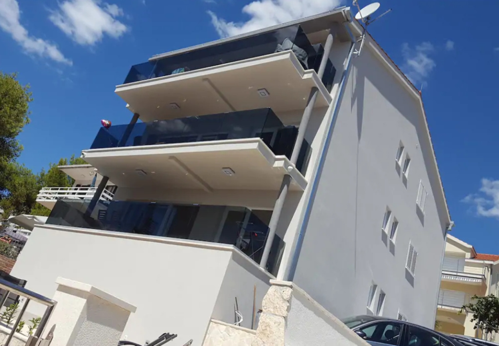 Apartment Slavena