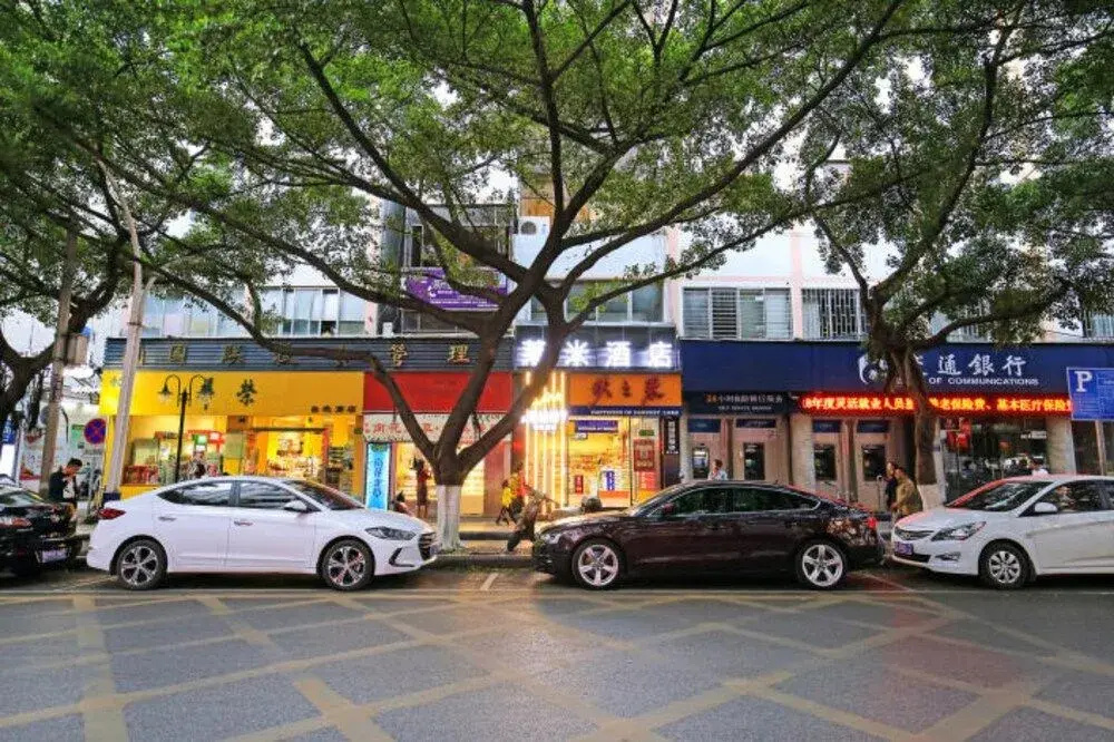 Lemmy Hotel (Guilin Two Rivers & Four Lakes Elephant Trunk Hill Branch)