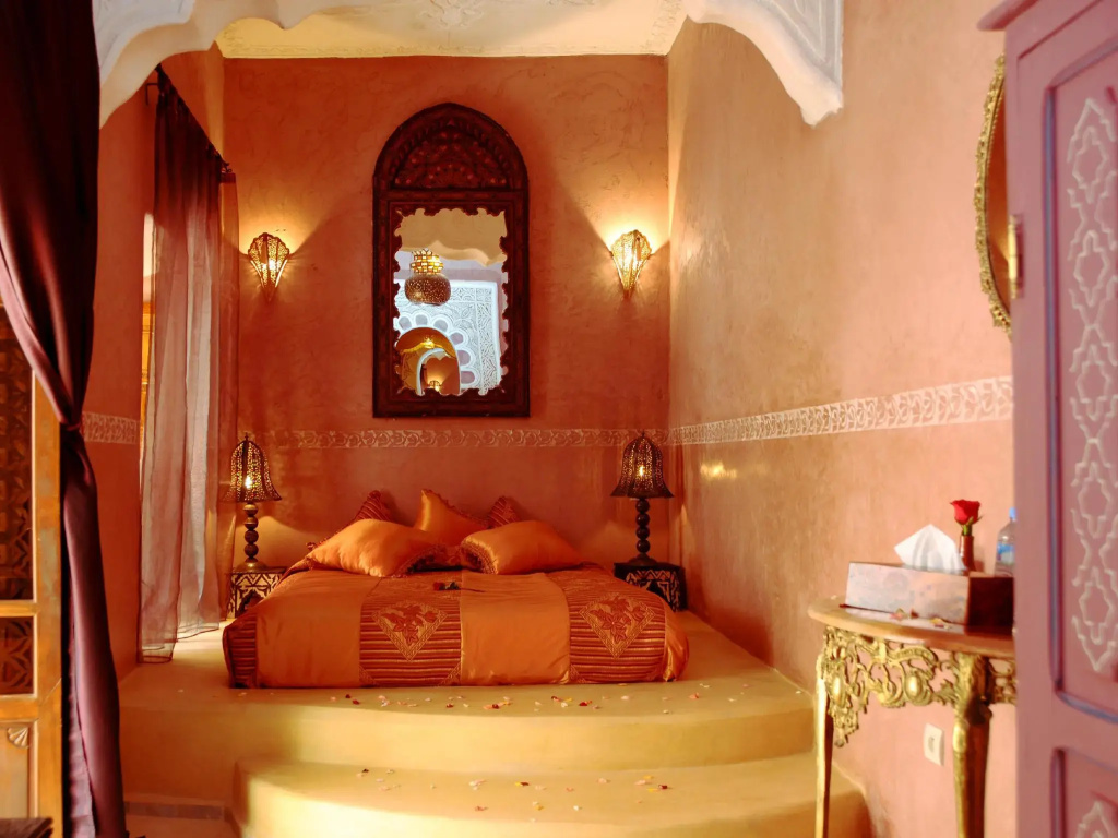 Rose Water Double room (full double bed)