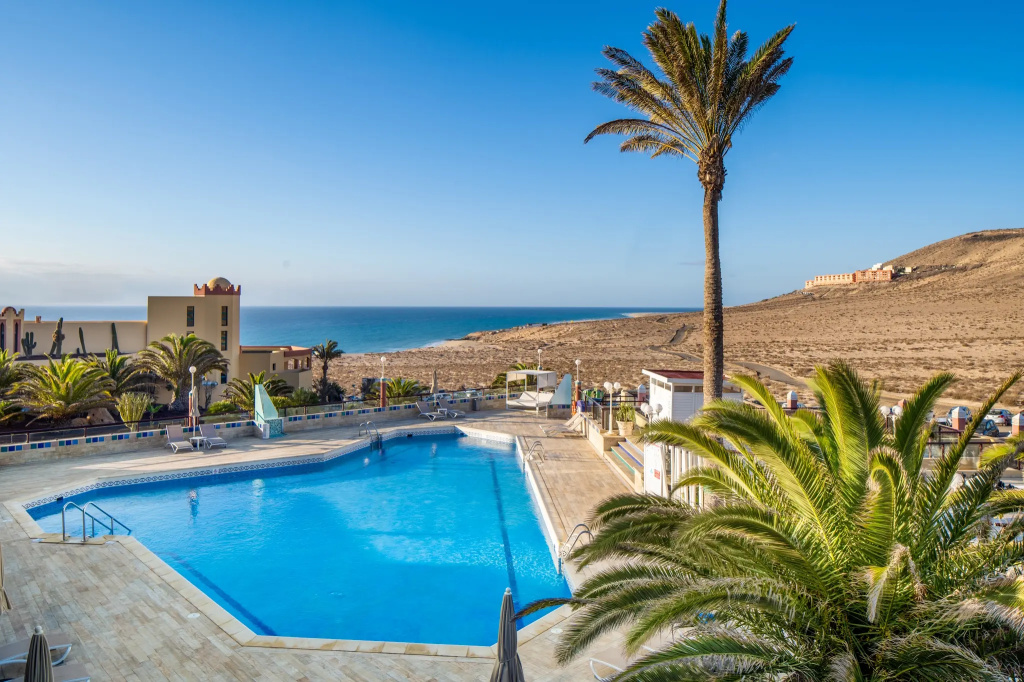 Beach & Waterfront
