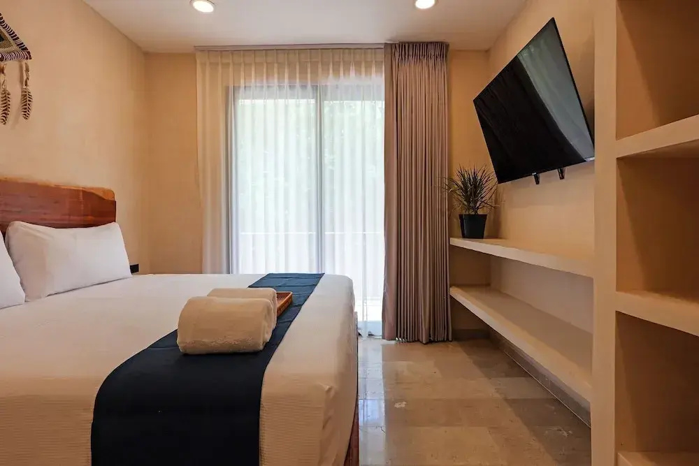 Double Apartment with balcony and with city view (full double bed)