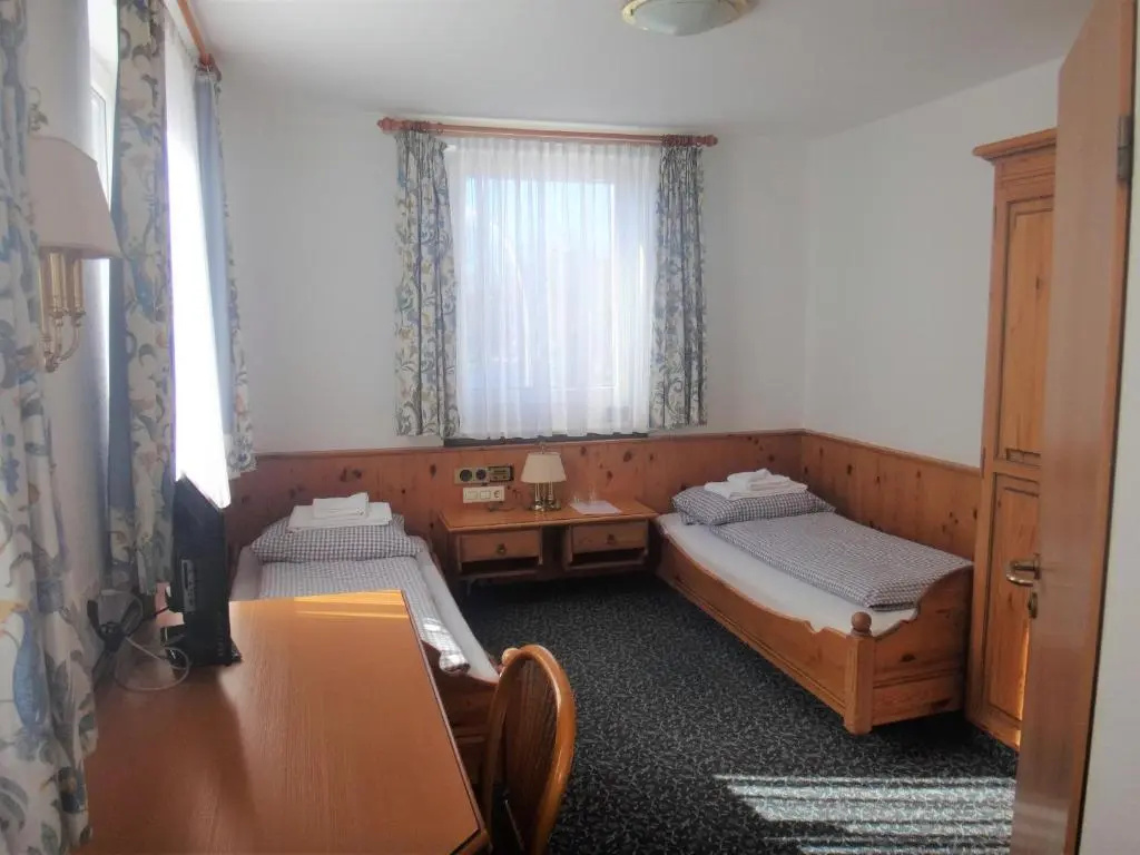 Standard Double room (twin beds)
