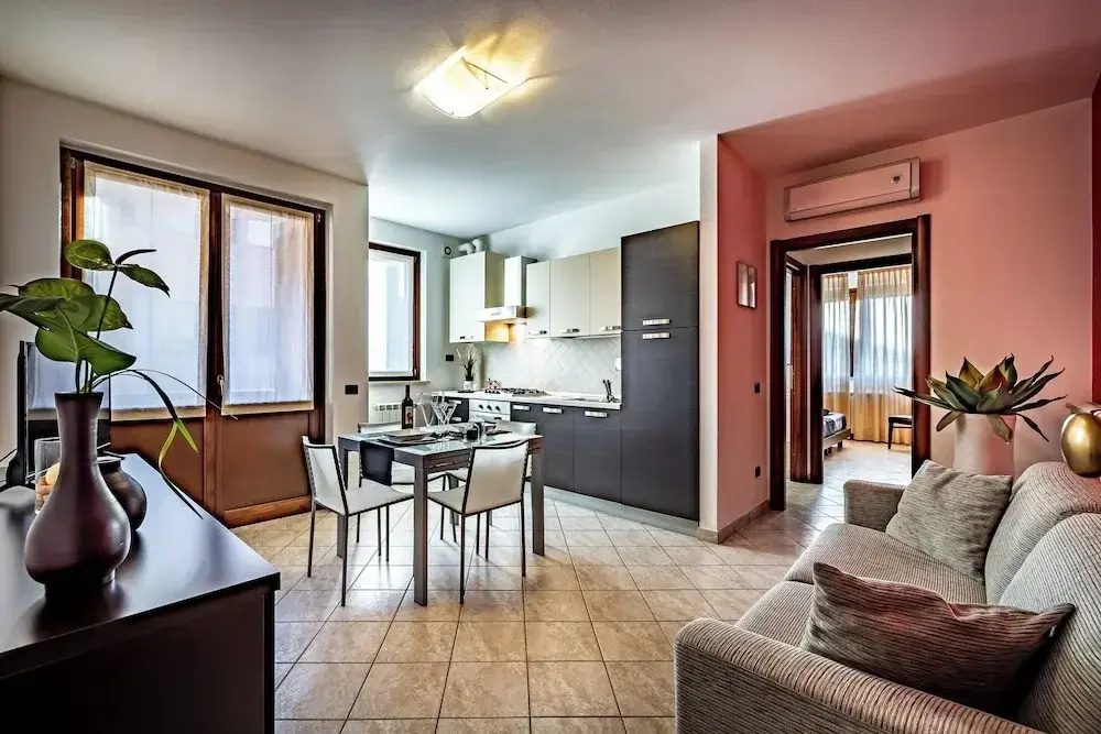 1 Bedroom Apartment with balcony