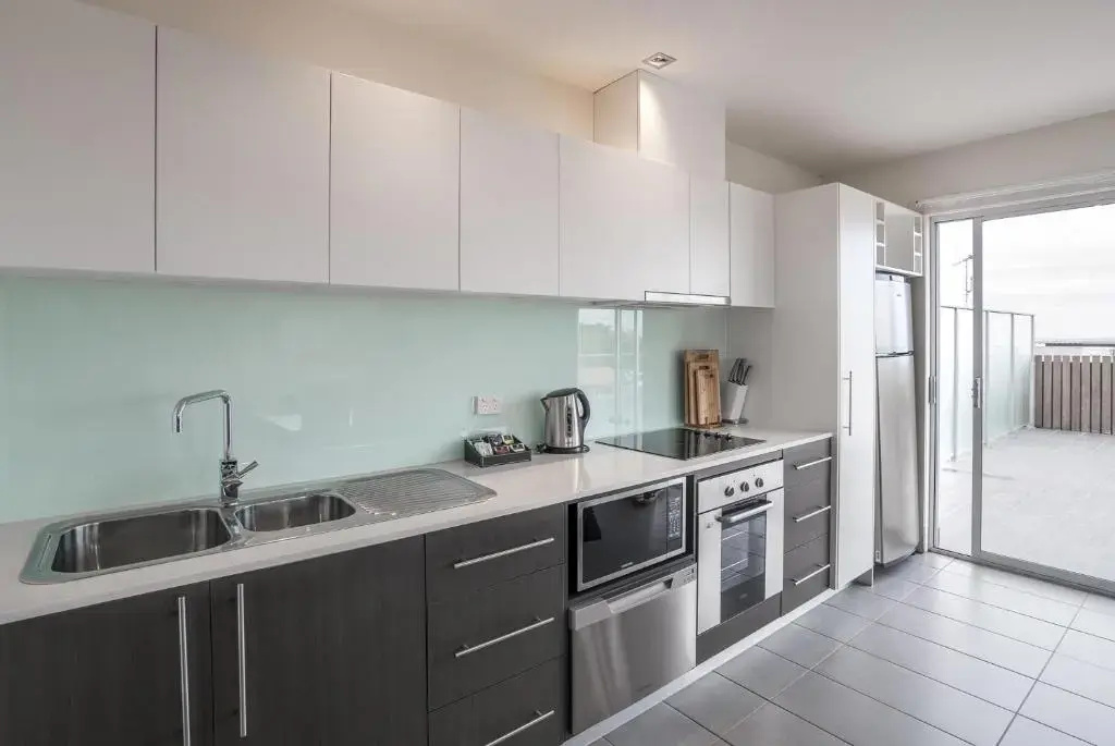 1 Bedroom Penthouse Apartment