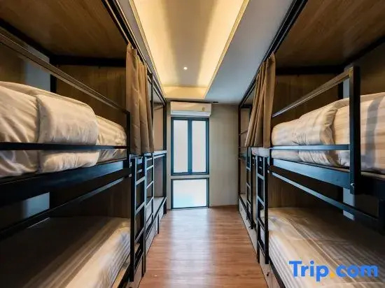 Bed in Dorm (male dorm)