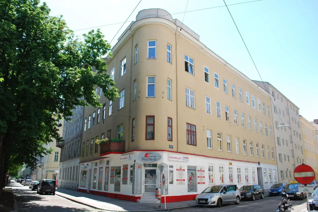 Apartments Heine W16