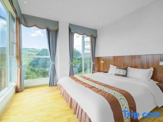 Suite with sunrise view