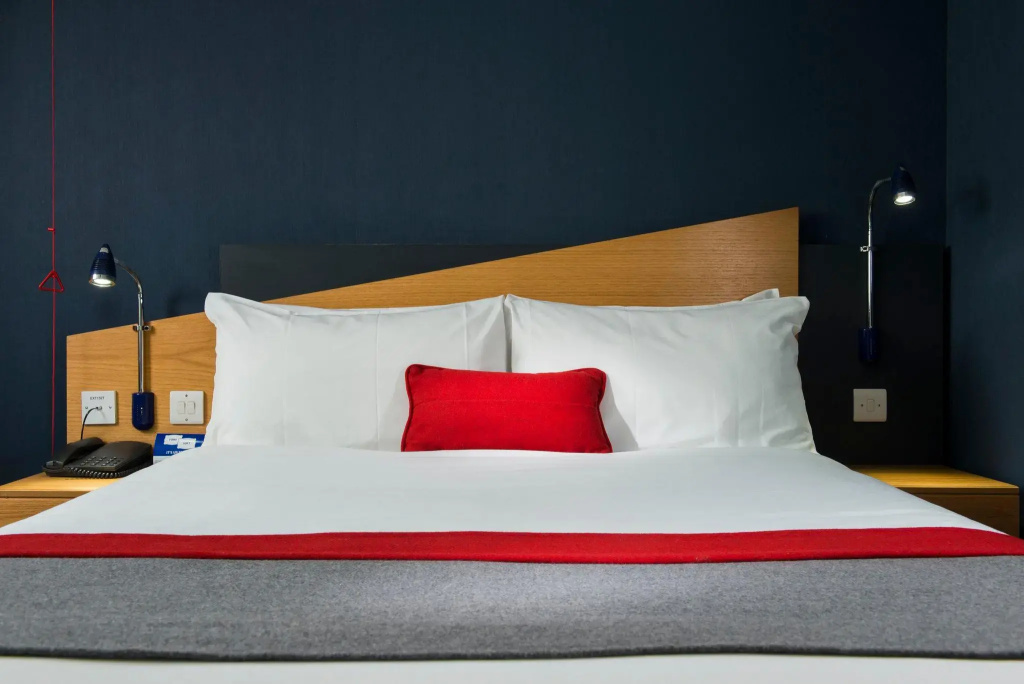 Holiday Inn Express Swansea - East by IHG - Chambres
