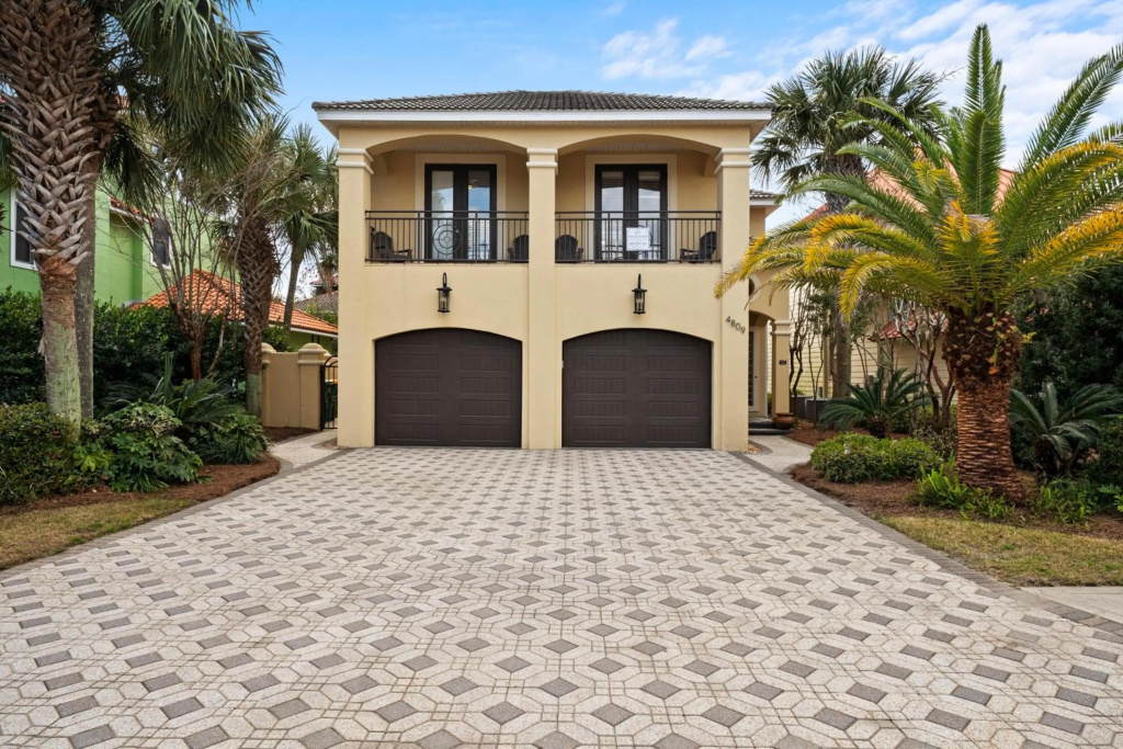 Beauty And The Beach S 4809 Bonaire Cay 4BR 4BA 14