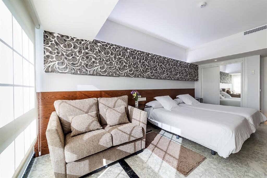 Hotel Avenida - 1
