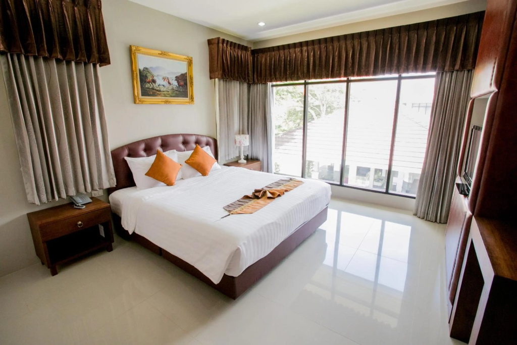 The Desiign Hotel — 4