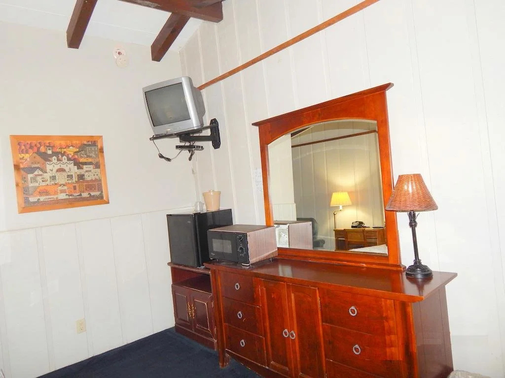 Valley Inn