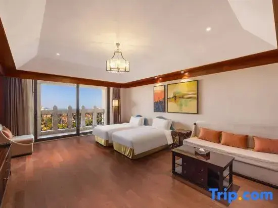 Deluxe Family Suite