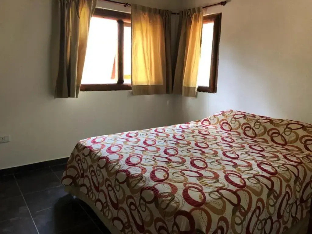 2 Bedrooms Bungalow
