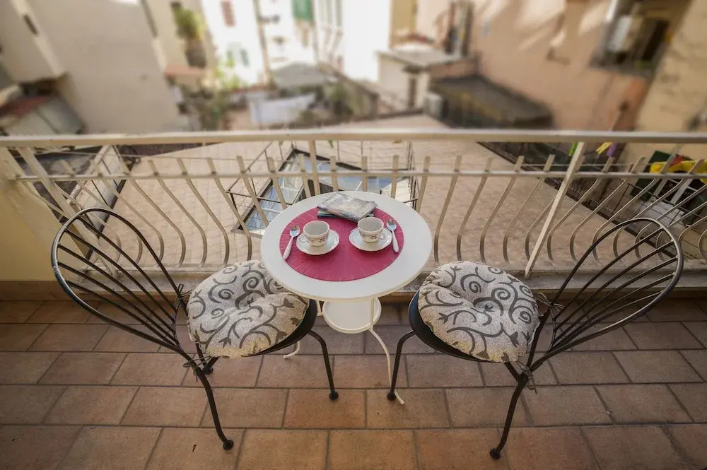 Balcony & Terrace