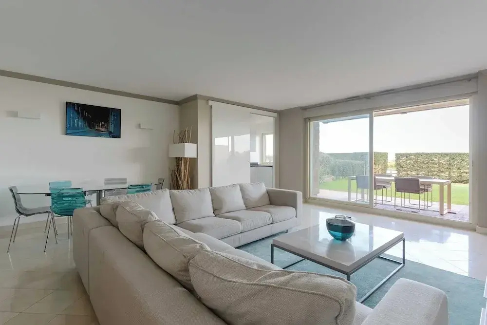 Afficher la photo 7 — Luxurious Apartment 4 People - Casino Barria\"re