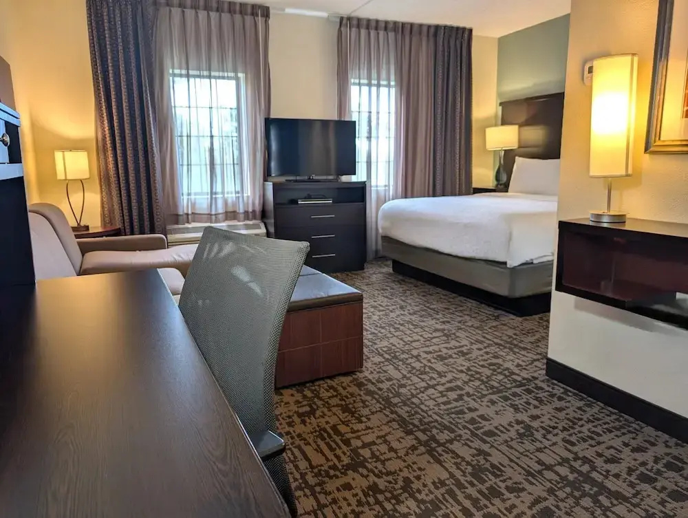 Staybridge Suites Indianapolis-Fishers by IHG - Chambres