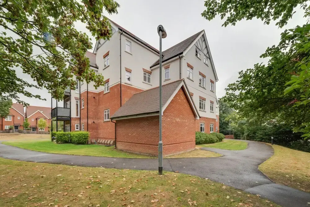 NEW 2BD Flat Great Location Heart of Maidenhead