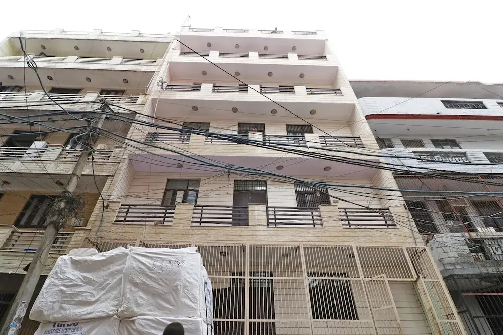 Aadharshila Guest House by OYO Rooms