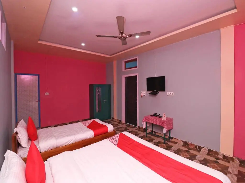 Hotel Sweet Home by OYO Rooms