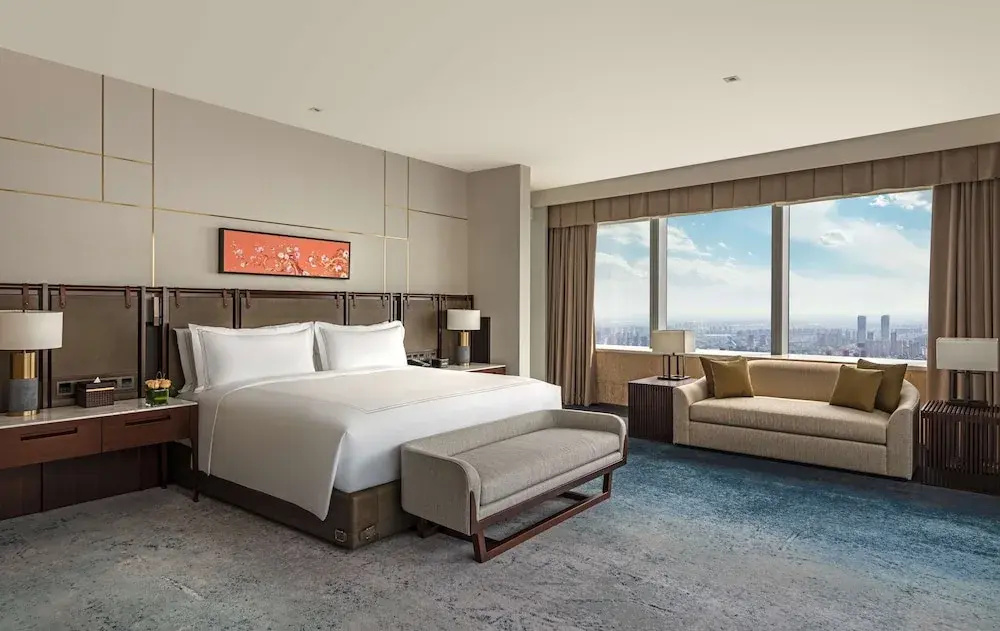 Conrad Double Suite (full double bed)