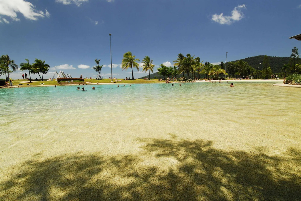 Whitsunday On The Beach - Général